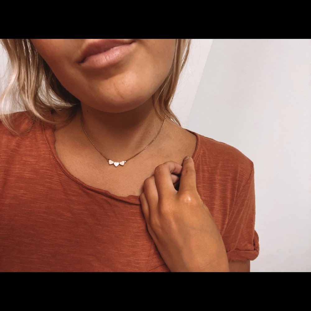 gold heart choker! price negotiable!!